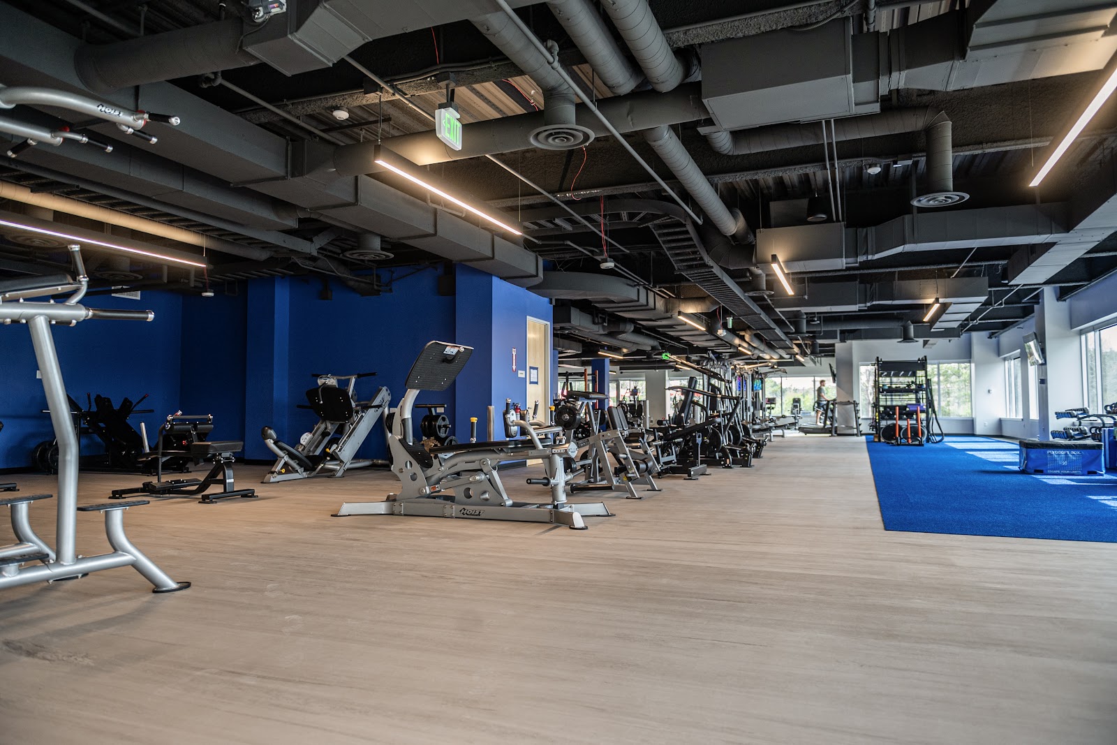 A boutique gym in Englewood built around training, recovery, and quiet attention — photo 1