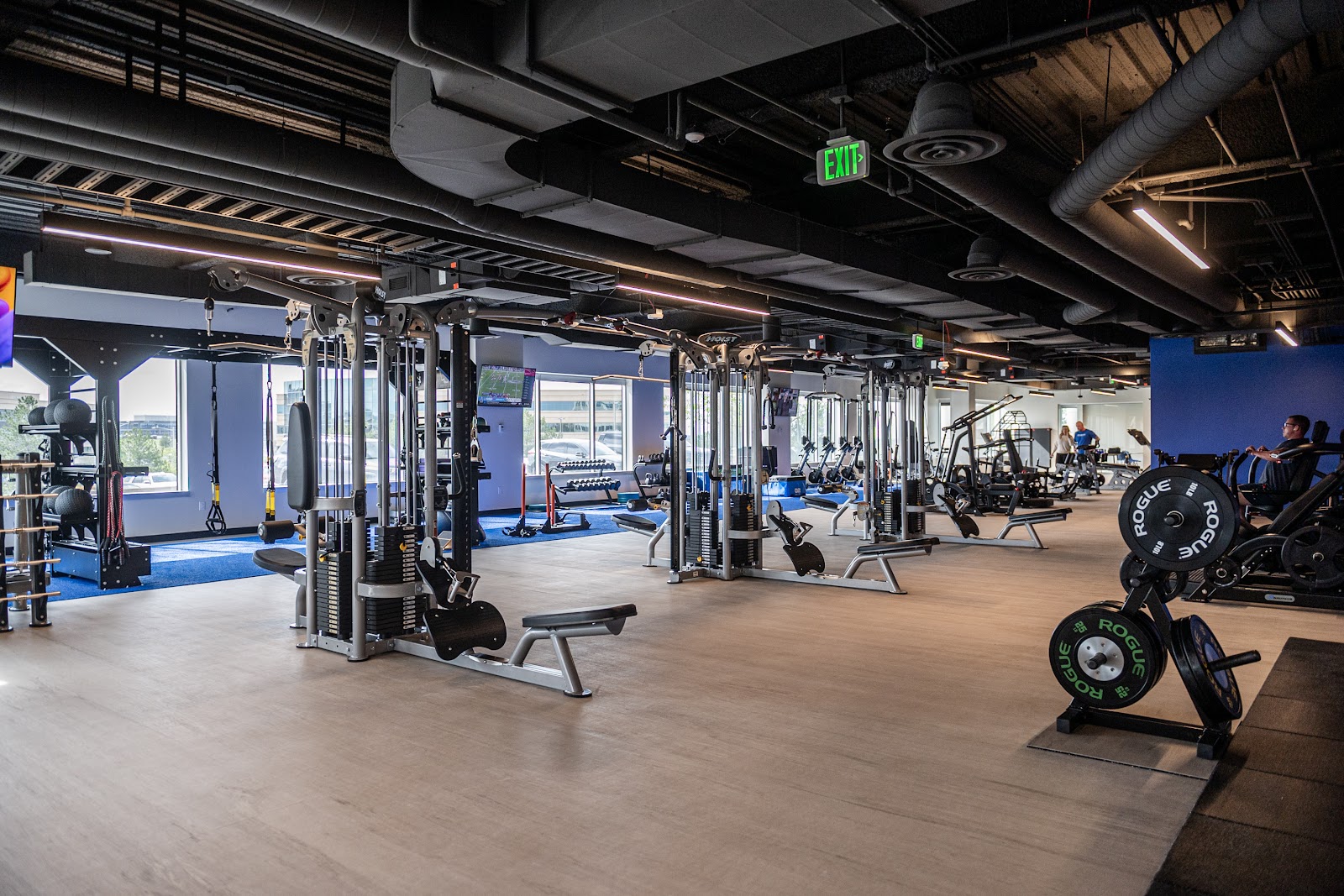 A boutique gym in Englewood built around training, recovery, and quiet attention — photo 2